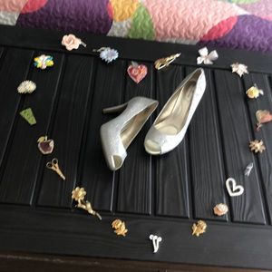 Sparkly Peep-Toed 👠 Heels! 🤗